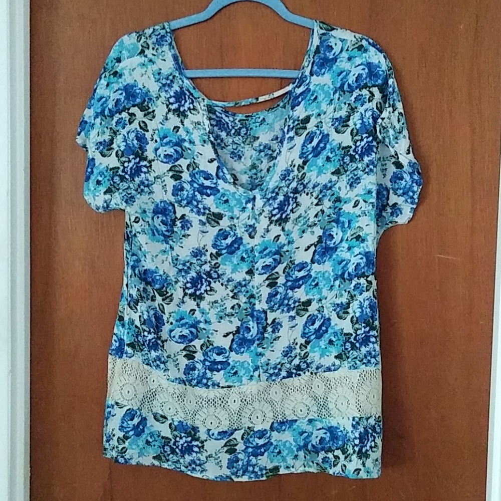 Blouse - Picture 2 of 2